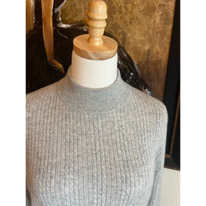 Women's Investments Gray Cable Knit Cashmere Mock Neck Sweater L